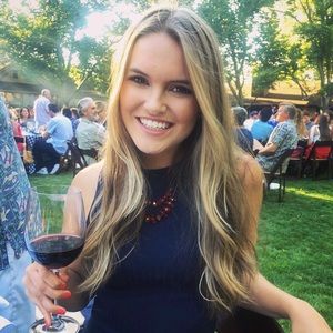 Meet your Posher, Felicia